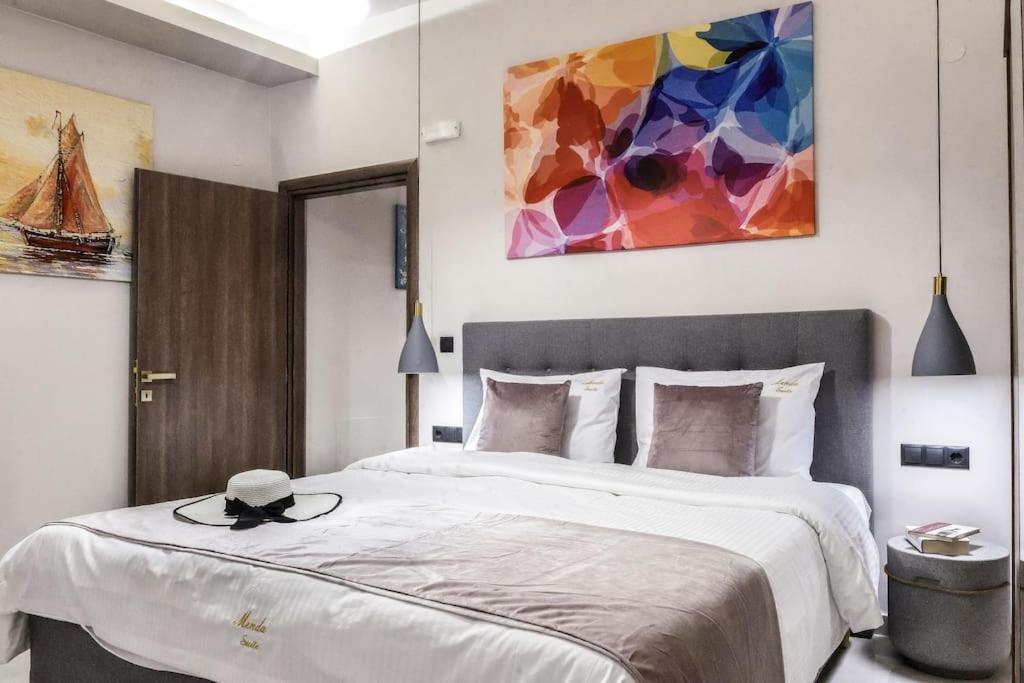 Menda Suite Heraklion  Bagian luar foto