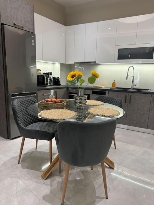 Menda Suite Heraklion  Bagian luar foto