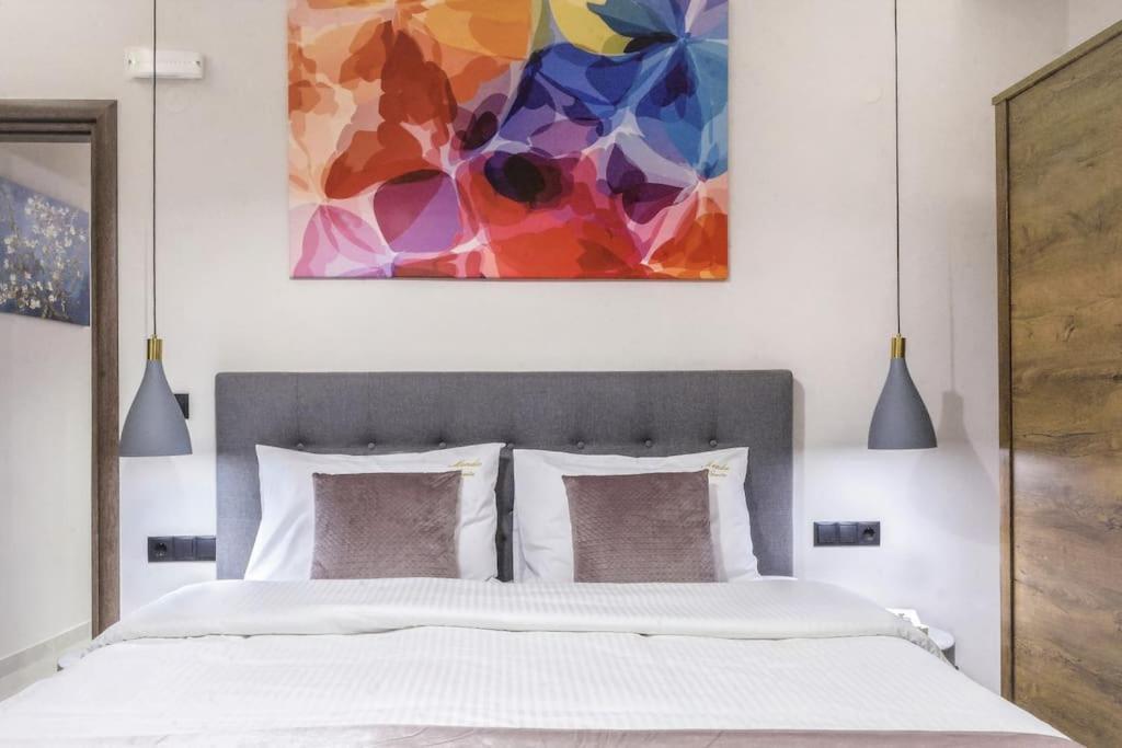Menda Suite Heraklion  Bagian luar foto