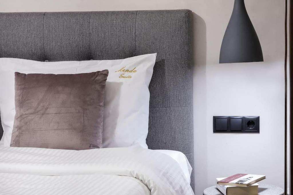 Menda Suite Heraklion  Bagian luar foto