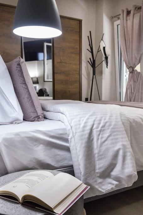 Menda Suite Heraklion  Bagian luar foto