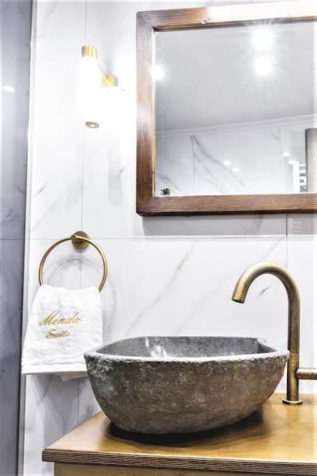 Menda Suite Heraklion  Bagian luar foto