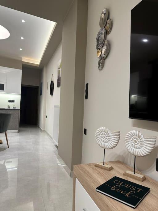 Menda Suite Heraklion  Bagian luar foto