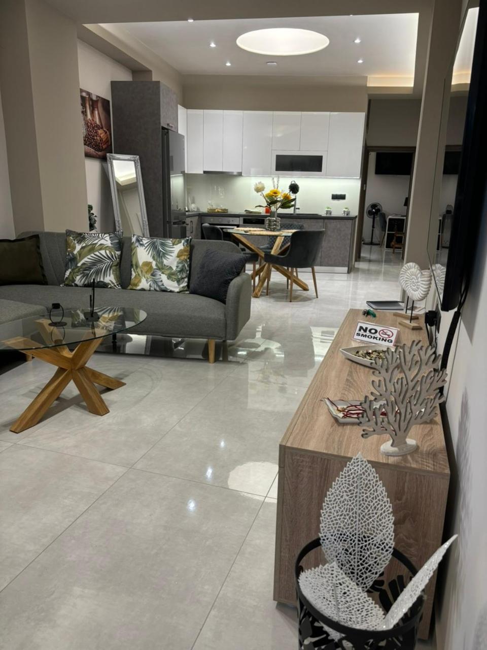 Menda Suite Heraklion  Bagian luar foto